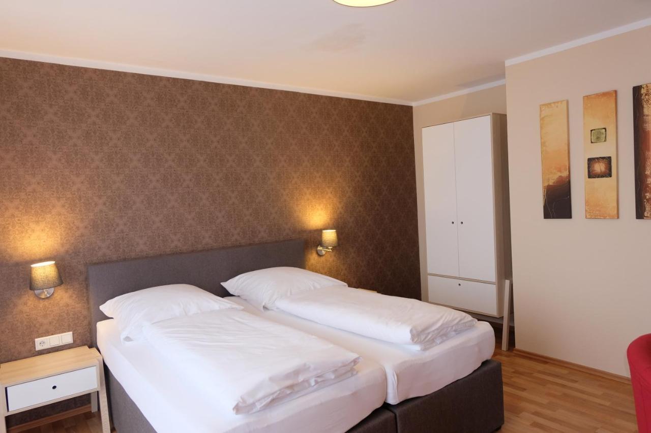 Hotel Zum Weissen Lamm Rothenberg Exterior foto